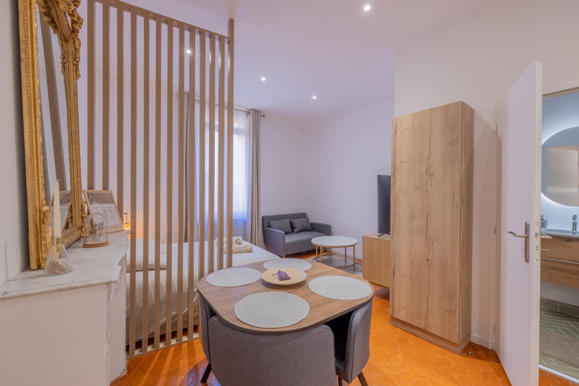 Appartement De Charme エクス＝アン＝プロヴァンス エクステリア 写真